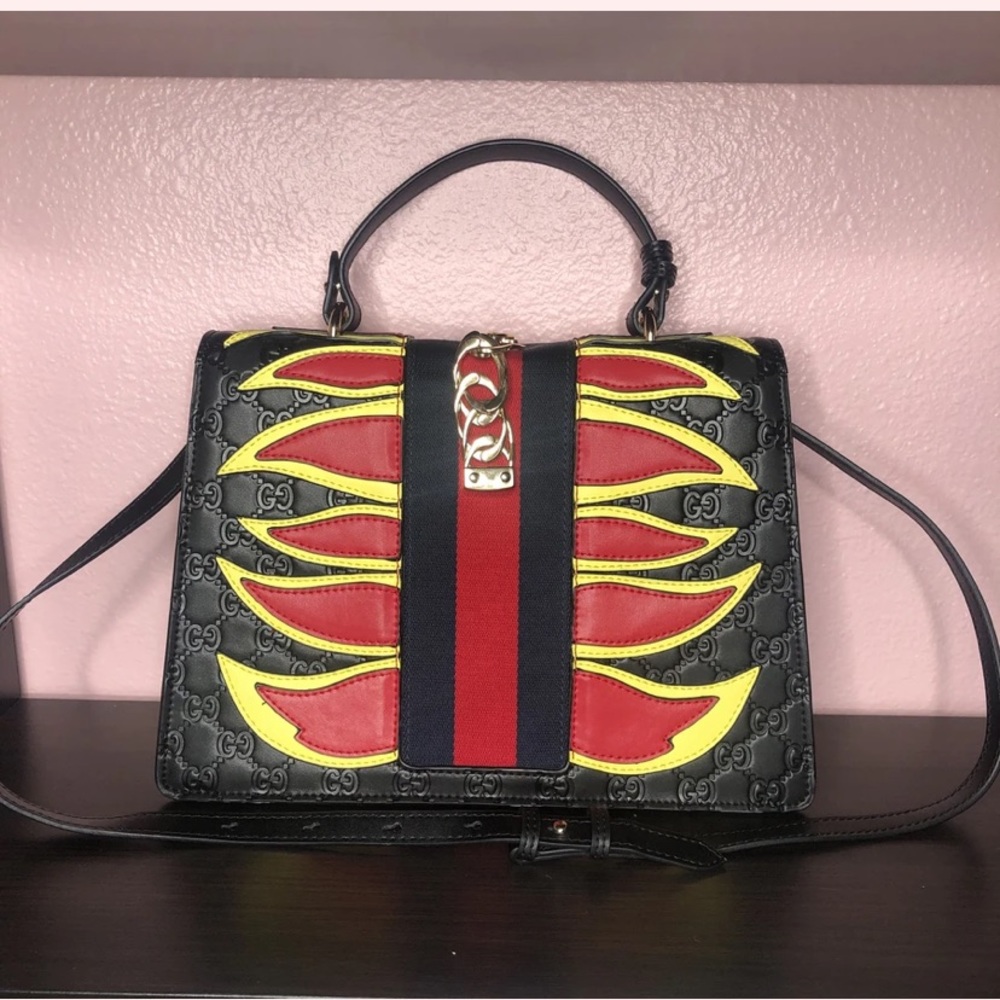 Gucci Sylvie Flame Bag - Picture 6 of 10